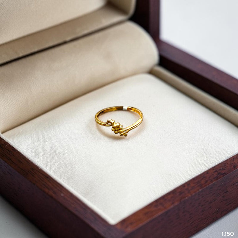 LADIES RING- (SIZE: 17) WGT: 1.150 GM APPROX BIS CERTIFIED HUID HALLMARK 916 22KT GOLD RING FOR WOMEN 1 PIECE.(KFNG28)
