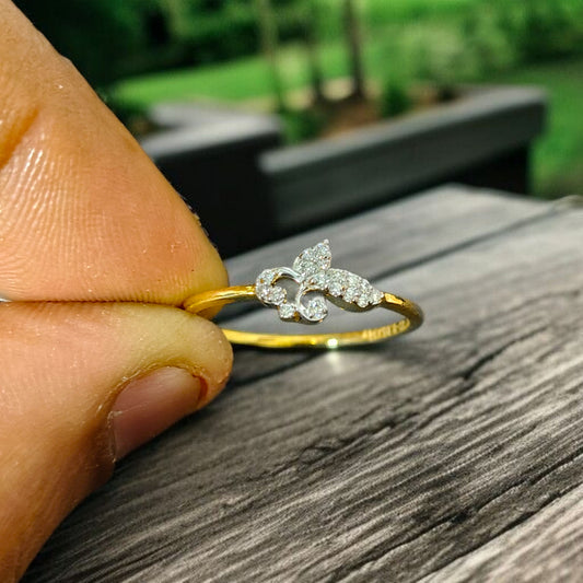 RAJLAXMI DIAMOND JEWELLERY (SIZE:11) - WGT: 1.020 GM - NATURAL DIAMOND (0.05 CENT) HUID HALLMARK 18KT DIAMOND FINGER RING FOR WOMEN WITH CERTIFICATE OF AUTHENTICITY BY ZORBA (DESIGN NO: LRAP4130).