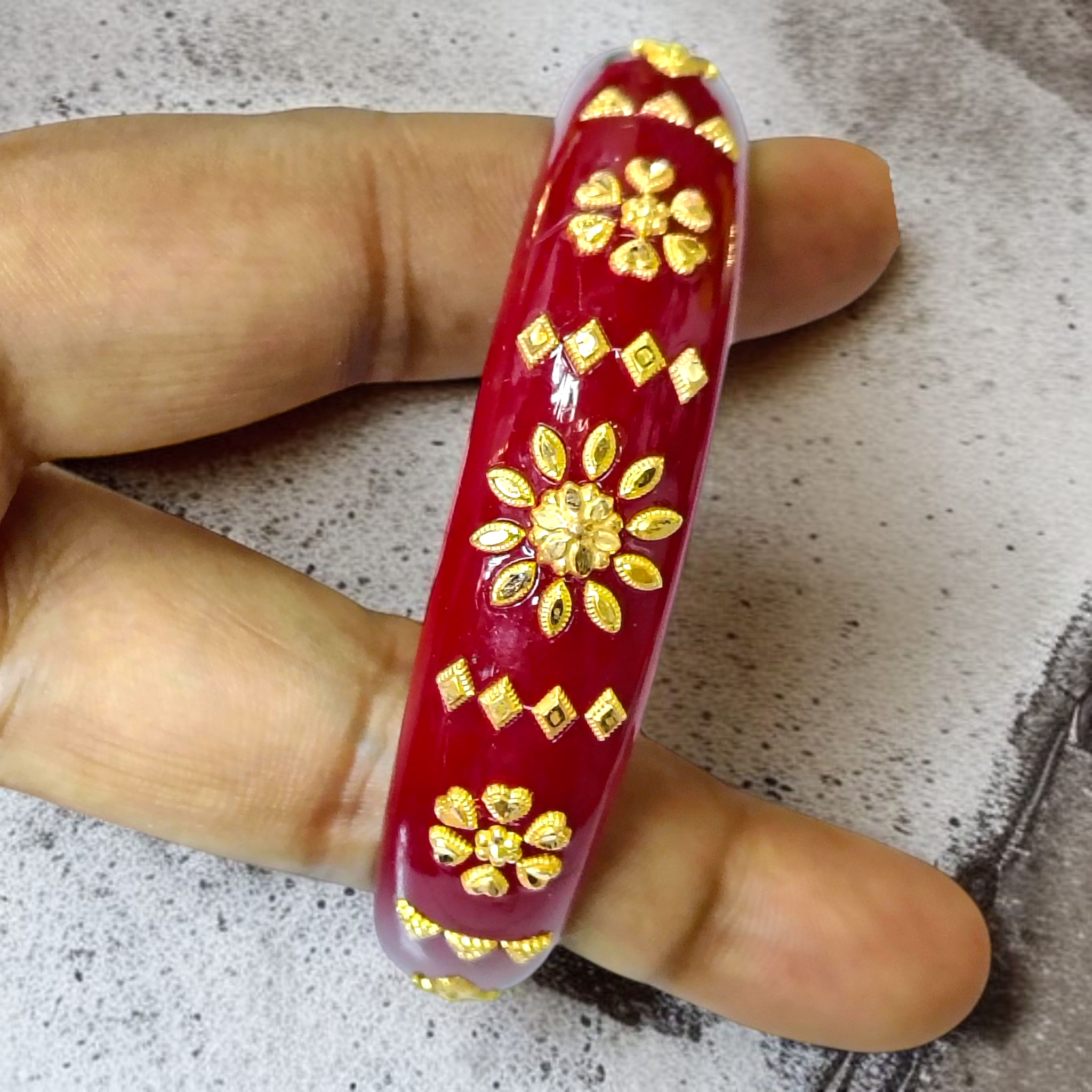 (GBP9) RED COLOUR CERTIFIED HUID HALLMARK 9KT GOLD BRACELET POLA 1 PIECE FOR MARRIED WOMEN (REGULAR USE) APPROX WGT: 0.600 GM SOLD ON MRP BY TRJ.