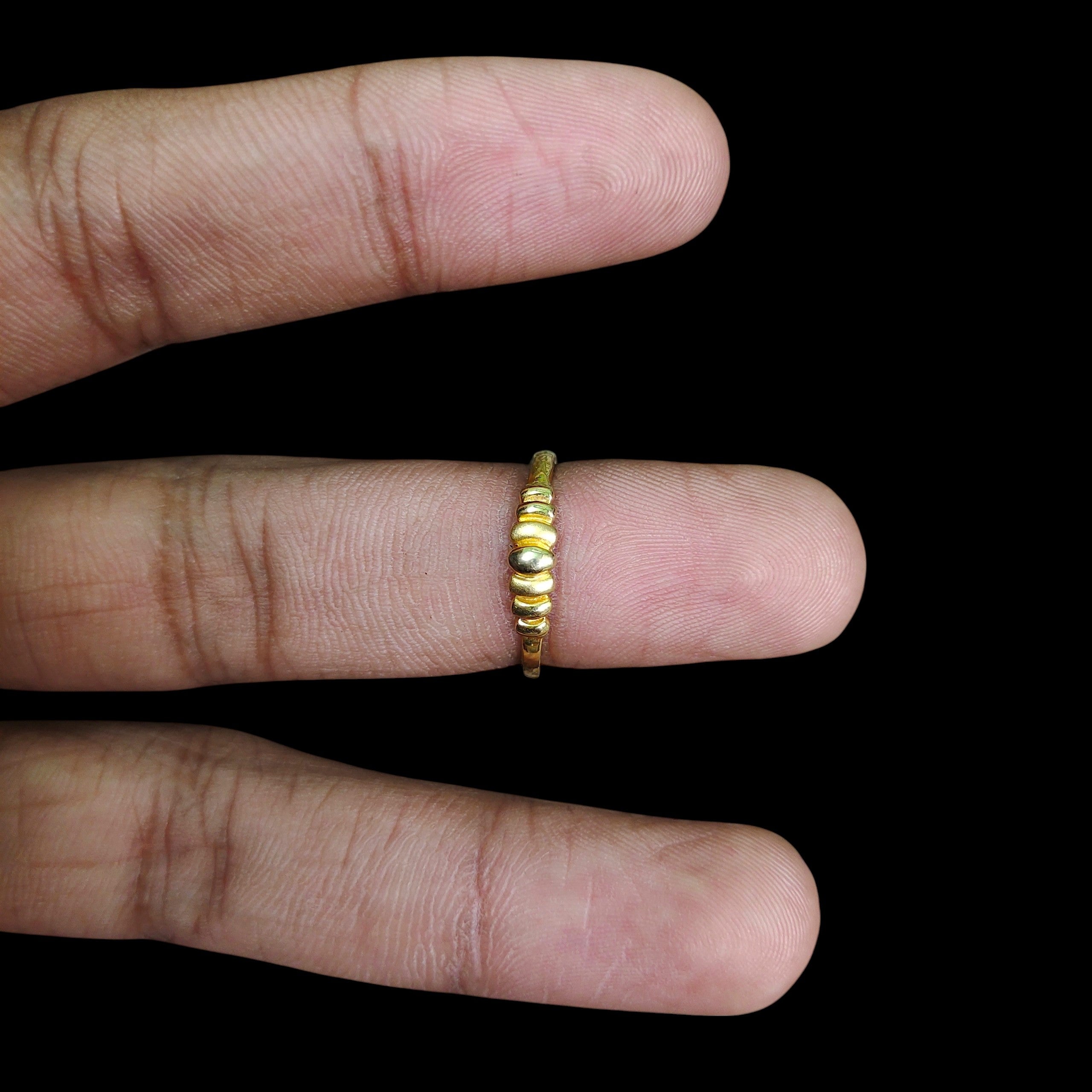 LADIES RING- (SIZE: 10) WGT: 1.050 GM APPROX 14KT HALLMARK GOLD RING FOR WOMEN 1 PIECE.