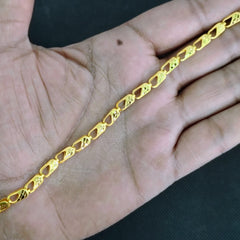 GOLD WRISTLET- 8