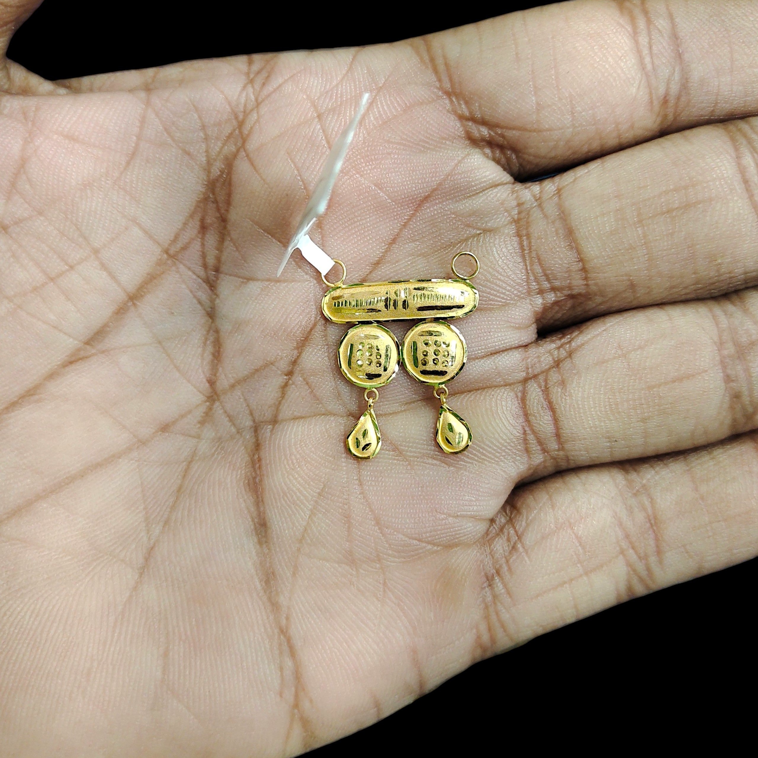 GPM22K- (WGT: 0.570 GM APPROX) BIS CERTIFIED HUID HALLMARK 22KT GOLD PENDANT MANGALSUTRA 1 PIECE WITH TASSEL. (5UQ3ST)