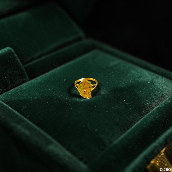BABY JEWELLERY- TRJ (SDER8N) (WGT: 0.250 GM APPROX) 375 9KT HUID HALLMARK GOLD BABY FINGER RING 1 PIECE FOR RICE CEREMONY & BIRTHDAY.