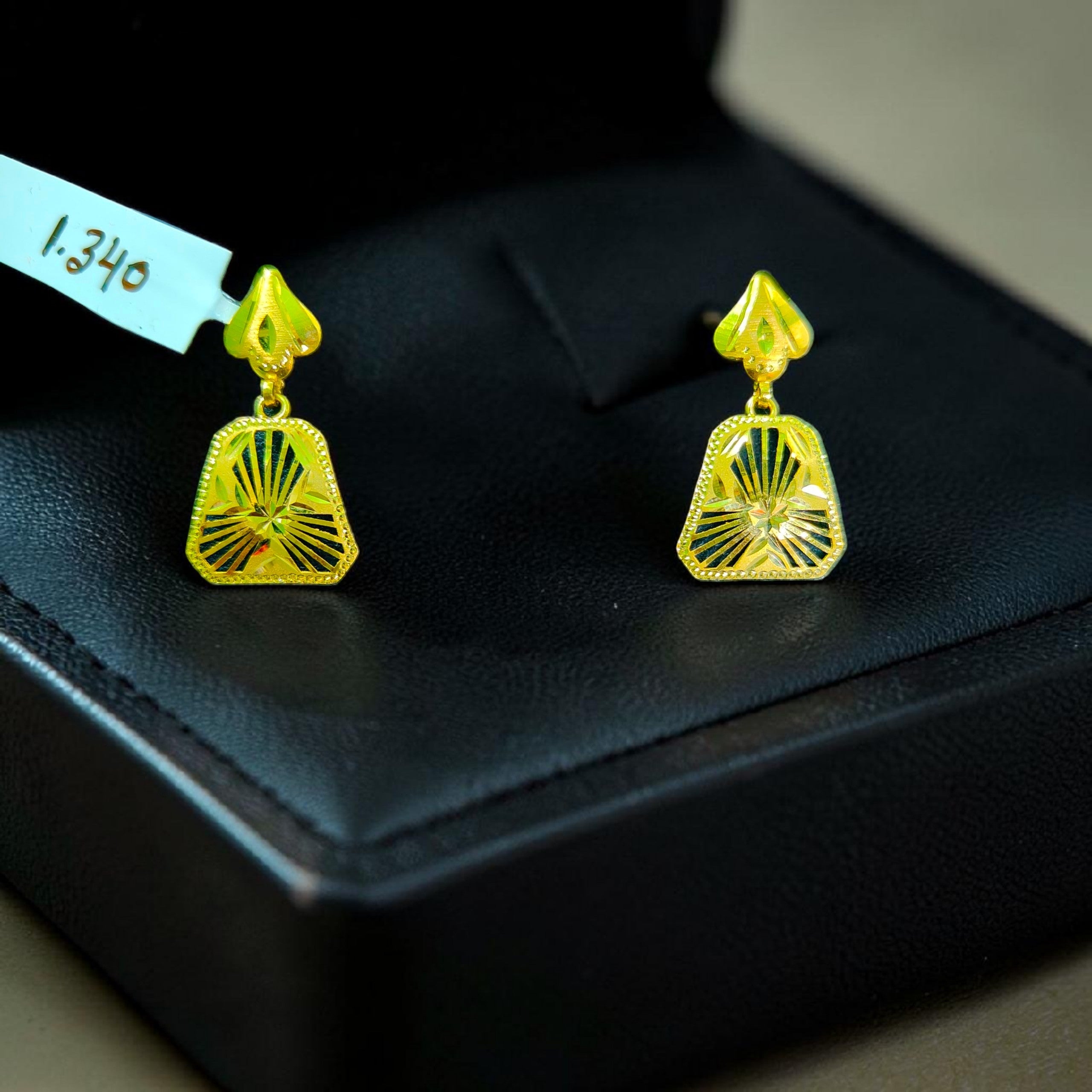 GOLD EARRINGS- (WGT: 1.340 GM APPROX) BIS CERTIFIED HUID HALLMARK 9KT GOLD EARRINGS 1 PAIR FOR WOMEN (BEST FOR GIFT IN MARRIAGE).