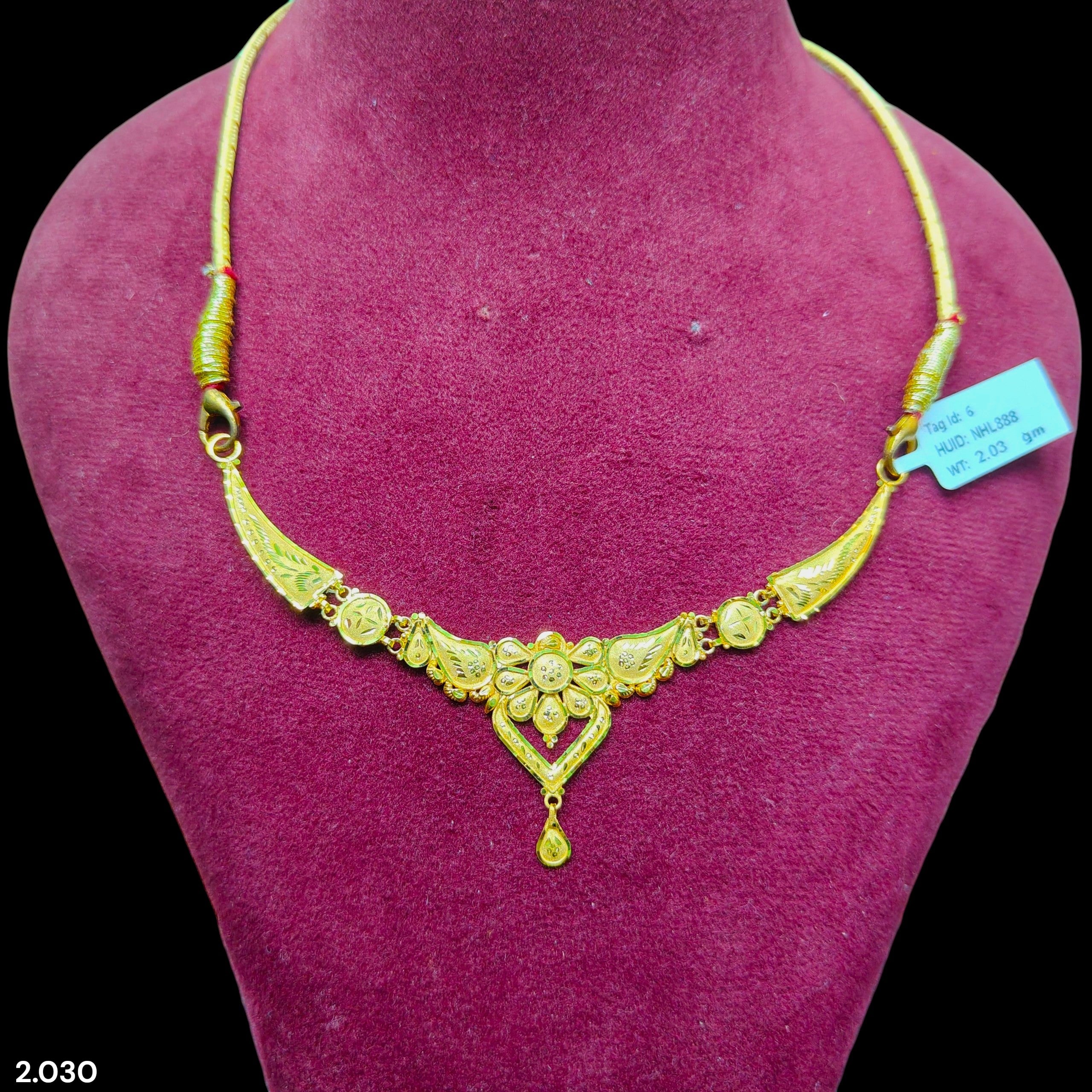 GOLD CHOKER NECKLACE-(WGT: 2.030 GM APPROX) BIS CERTIFIED HUID HALLMARK 9KT GOLD NECKLACE 1 PIECE FOR WOMEN.