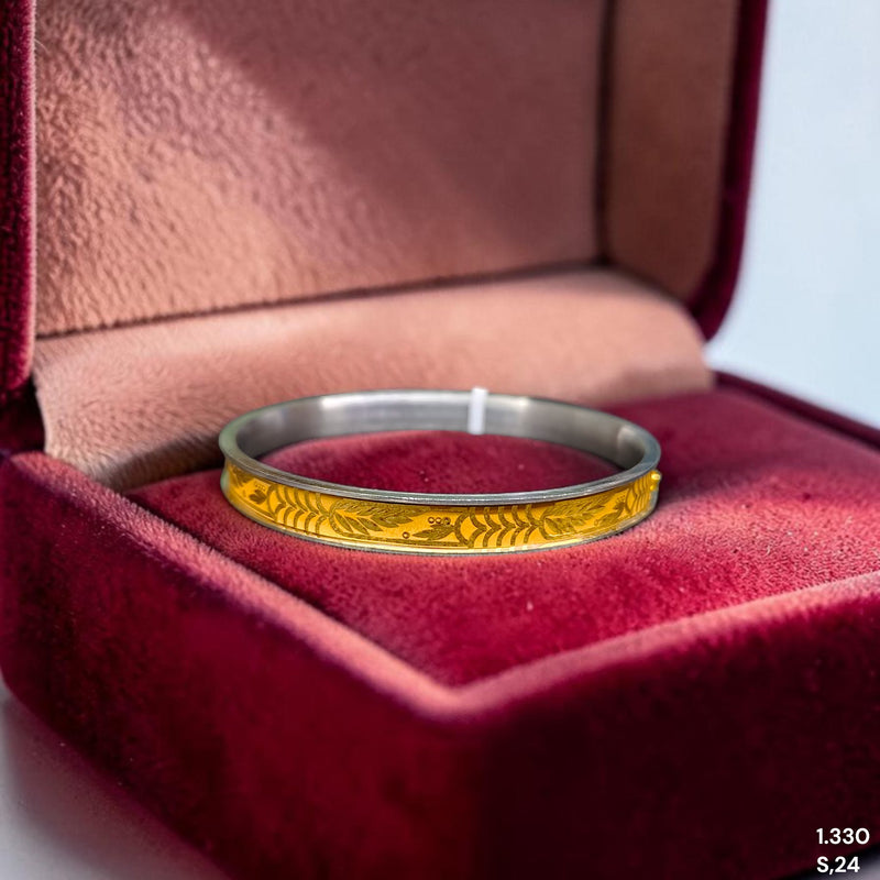 GOLD NOA- (2I4HGD) (SIZE: 24) (WGT: 1.330) GM APPROX) BIS CERTIFIED HUID HALLMARK 22KT GOLD NOA BADHANO 1 PIECE FOR WOMEN.