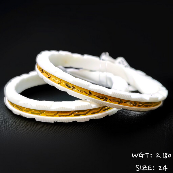 TRJ (SIZE: 24) WGT: 2.180 GM APPROX HUID HALLMARK 22KT GOLD SAKHA BANGLES 1 PAIR DESIGN FOR REGULAR USE.