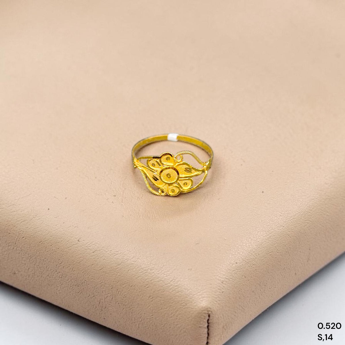 LADIES RING- (SIZE: 14) WGT: 0.520 GM APPROX BIS CERTIFIED HUID HALLMARK 9KT GOLD FINGER RING FOR WOMEN 1 PIECE. (ATHRK9)