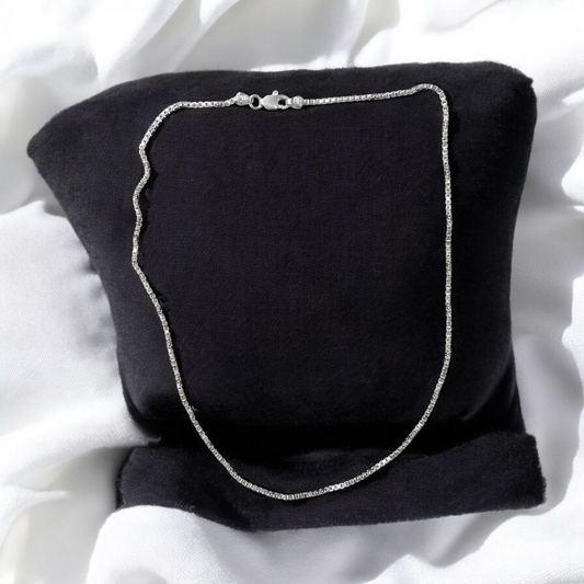 (SLCN) SILVER CHAIN 21 INCH - 625 SILVER CHAIN WGT: 10.980 GM APPROX 1 PIECE (UNISEX DESIGN) FOR MEN AND WOMEN.