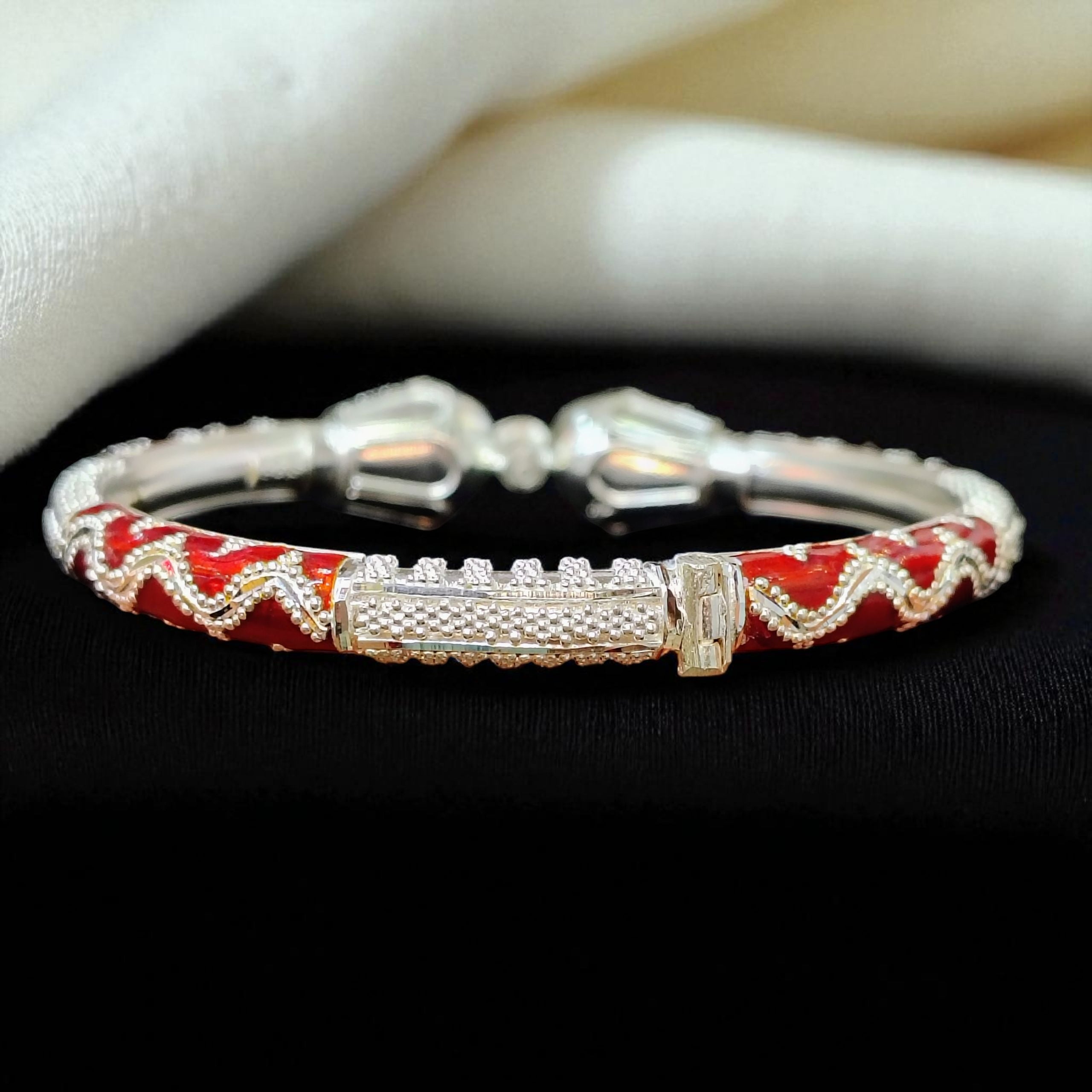 (SBA) RAJLAXMI (SIZE 26 KHILEN) CERTIFIED BIS HALLMARK 925 SILVER BALA (MANIPUR DESIGN) APPROX WGT: 22.040 GM (1 PIECE) FOR REGULAR USE FOR WOMEN.