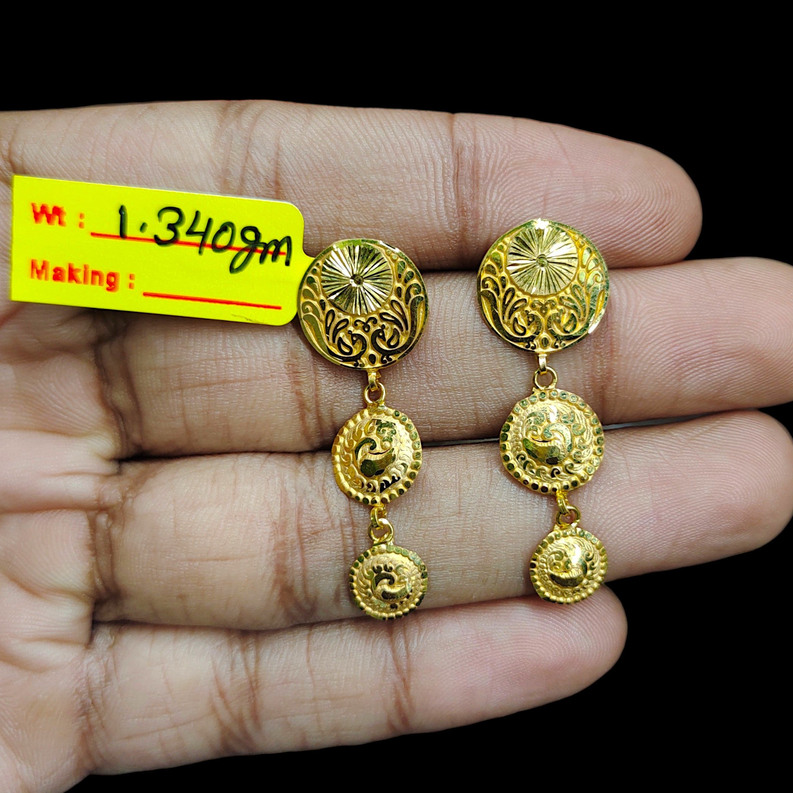 GOLD EARRINGS- (WGT: 1.340 GM APPROX) BIS CERTIFIED HUID HALLMARK 9KT GOLD EARRINGS 1 PAIR FOR WOMEN (BEST FOR GIFT IN MARRIAGE). (MZZ9FP)-(U8G7WN)