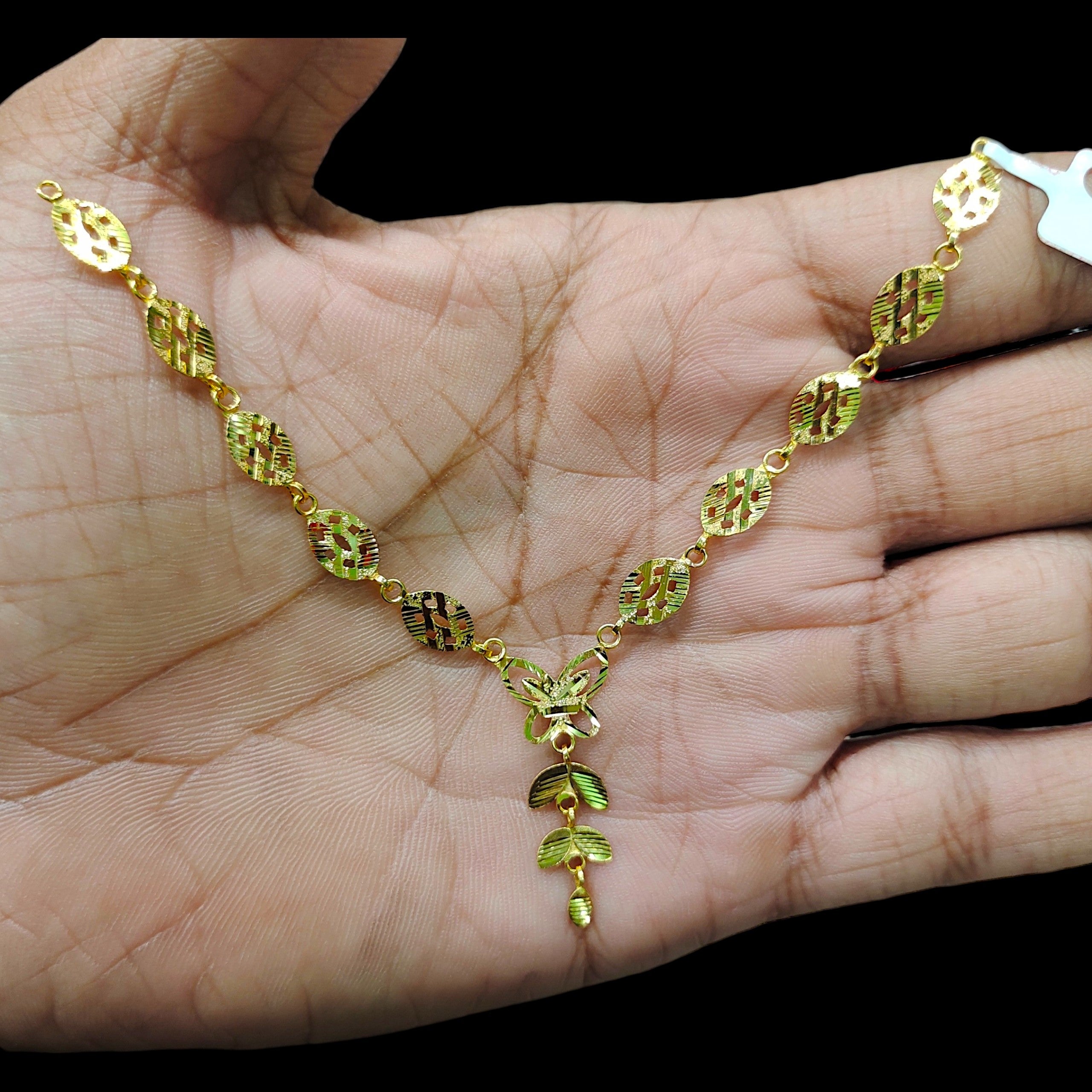 GOLD NECKLACE -(WGT: 1.930 GM APPROX) BIS CERTIFIED HUID HALLMARK 375 9KT GOLD NECKLACE 1 PIECE FOR WOMEN.