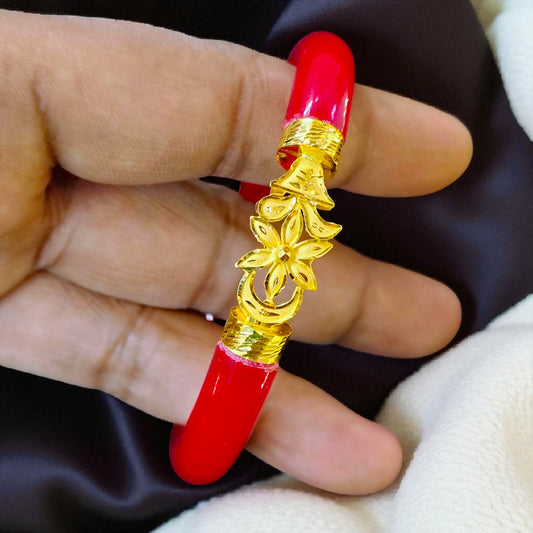 (GSP) TRJ RED COLOUR (SIZE: 23) WGT: 1.620 GM APPROX 22KT HUID HALLMARK GOLD MUKH POLA BANGLES 1 PIECE DESIGN FOR REGULAR USE.