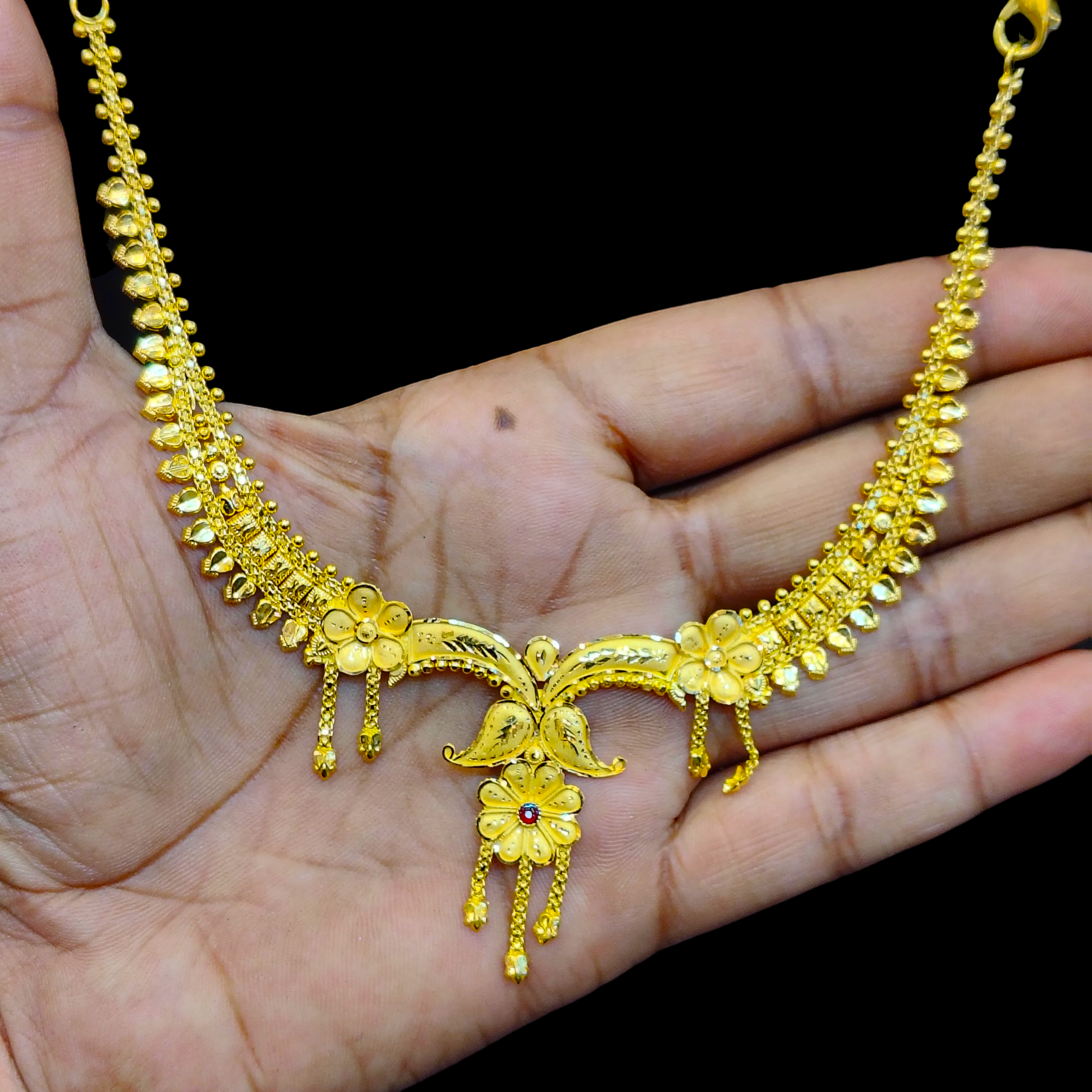 GOLD CHOKER NECKLACE- WGT: 8.060 BIS CERTIFIED HUID HALLMARK 916 22KT GOLD NECKLACE 1 PIECE WITH FREE ADJUSTABLE TASSEL FOR WOMEN.