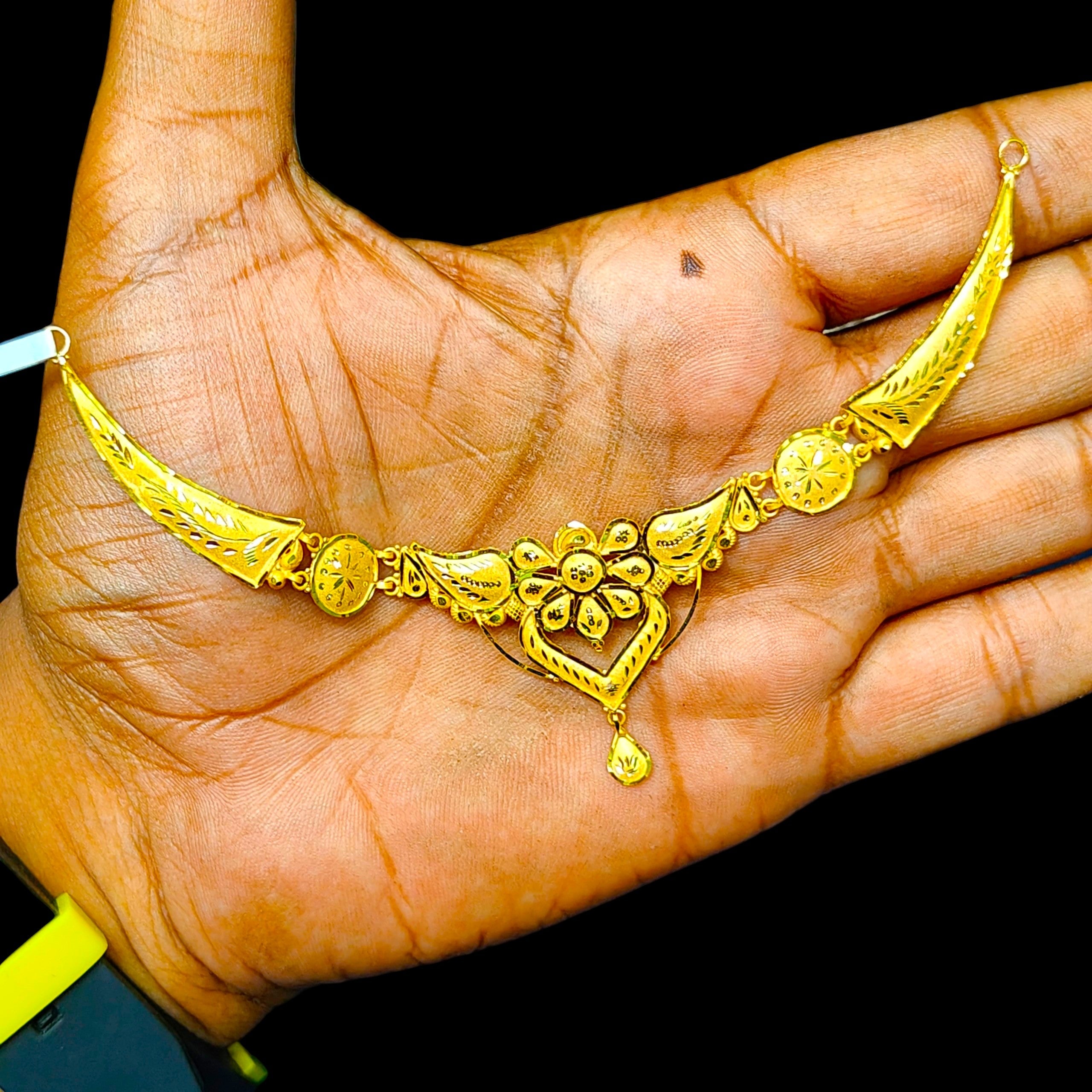GOLD CHOKER NECKLACE-(WGT: 2.603 GM APPROX) BIS CERTIFIED HUID HALLMARK 9KT GOLD NECKLACE 1 PIECE FOR WOMEN.