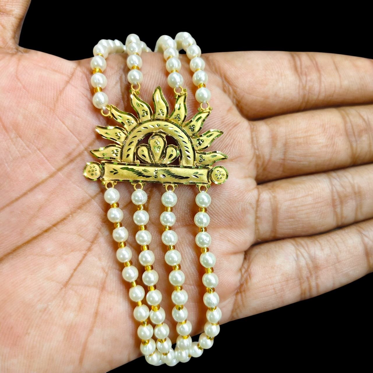 GOLD MANTASHA- (WGT: 1.330 GM APPROX) BIS CERTIFIED HUID HALLMARK 375 9KT GOLD MOTI MANTASHA WITH PEARL CHAIN FOR WOMEN.(ULWYUX)