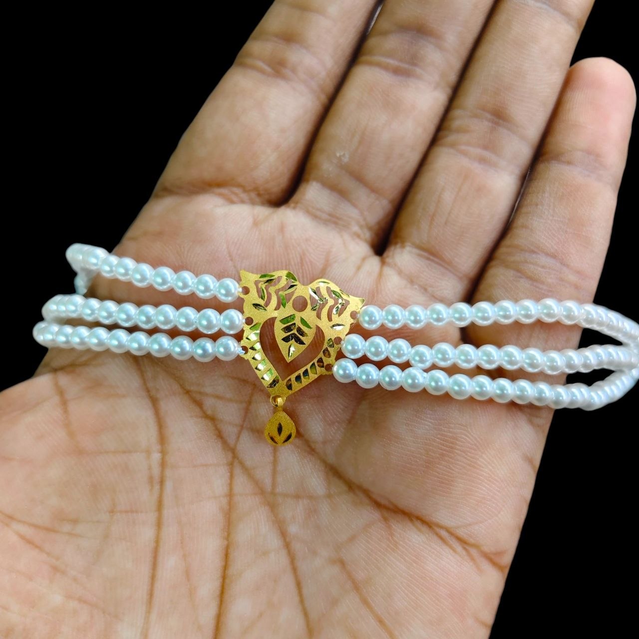 GMC22K- CERTIFIED BIS HUID HALLMARK 916 22KT GOLD MOTI CHOKER 1 PIECE (WGT: 0.400 GM) WITH ADJUSTABLE TASSEL FOR GIFT IN MARRIAGE.