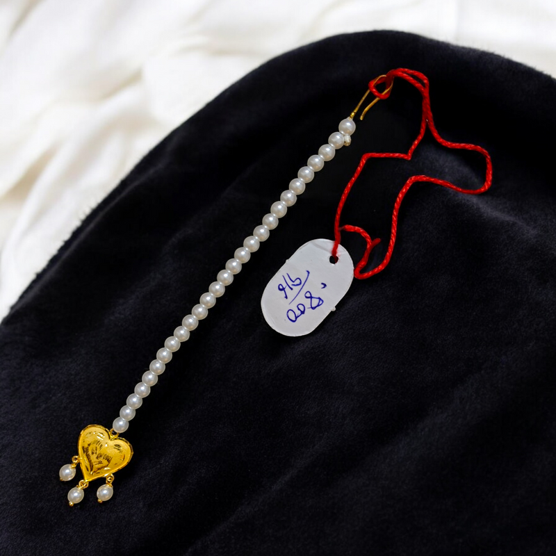 GOLD TICKLY- TRJ WGT: 0.800 GM APPROX 22KT HUID HALLMARK GOLD MOTI TICKLY (MANGTIKA) 1 PIECE FOR MARRIAGE. (3NINBM)