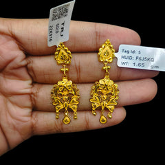 GOLD EARRINGS- (R8BY9M)-(F6J5KQ) (WGT: 3.270 GM APPROX) BIS CERTIFIED HUID HALLMARK 916 22KT GOLD EARRINGS 1 PAIR FOR WOMEN.