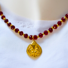 MINI LOCKET- FLORAL3 DESIGN (WGT: 0.230 GM APPROX) KDM GOLD LOCKET 1 PIECE WITH TASSEL (50 TONCH) BEST FOR GIFT IN MARRIAGE.