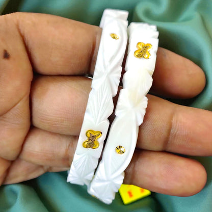 TRJ (SIZE: 27) WGT: 1.590 GM APPROX HUID HALLMARK 22KT GOLD SAKHA BANGLES 1 PAIR DESIGN FOR REGULAR USE.