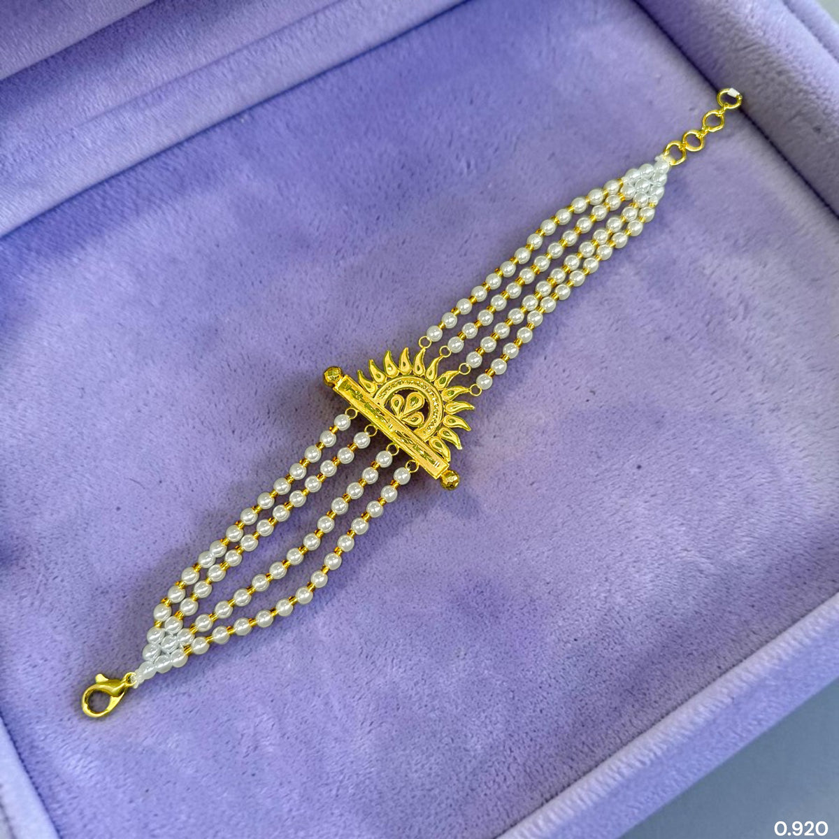 GOLD MANTASHA- (7T1UDG)-(WGT: 0.920 GM APPROX) BIS CERTIFIED HUID HALLMARK 375 9KT GOLD MOTI MANTASHA WITH PEARL CHAIN FOR WOMEN.