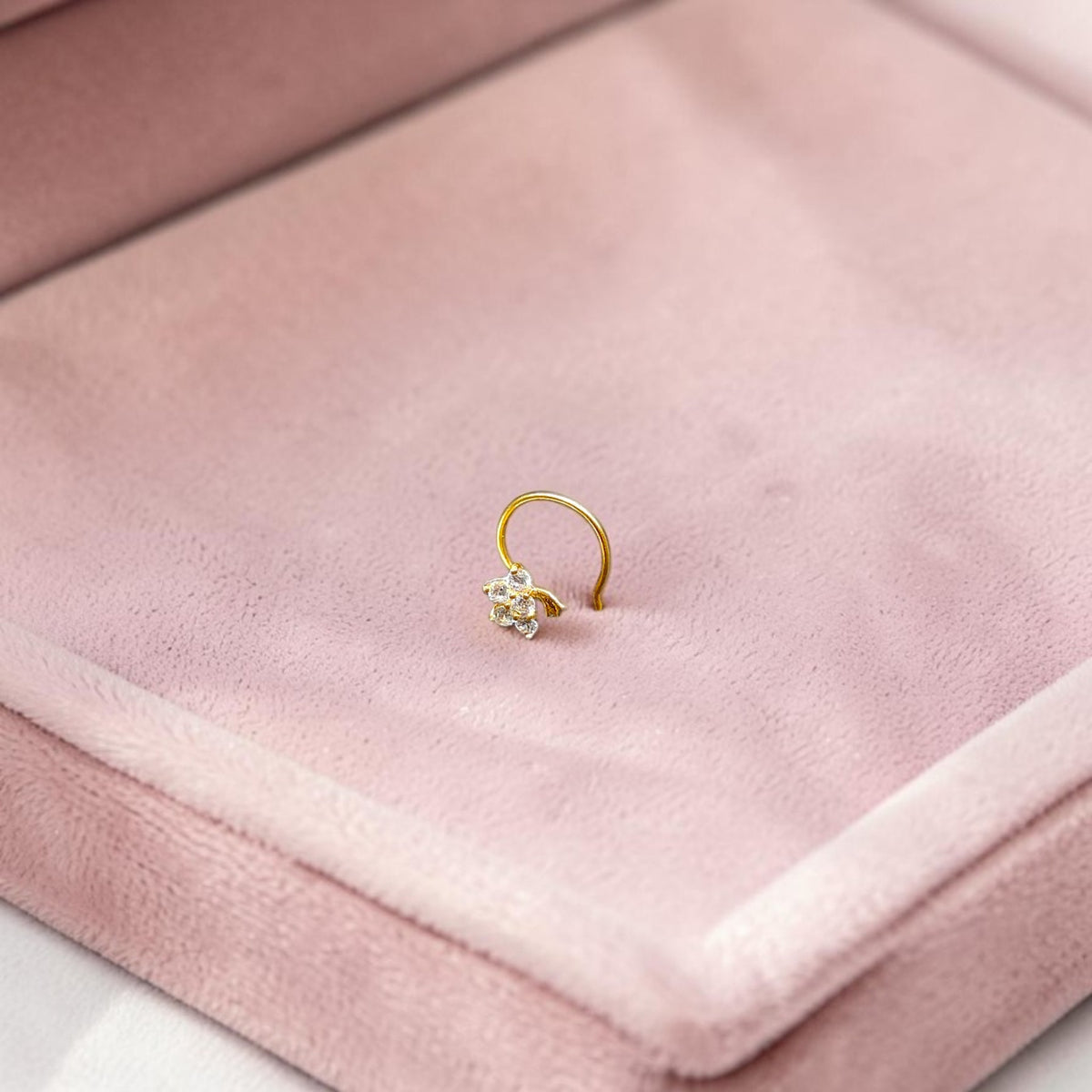 GOLD NOSEPIN- (WGT: 0.170 GM APPROX) BIS CERTIFIED HUID HALLMARK 375 9KT GOLD NOSEPIN 1 PIECE FOR WOMEN (FOR REGULAR USE). SOLD ON MRP.
