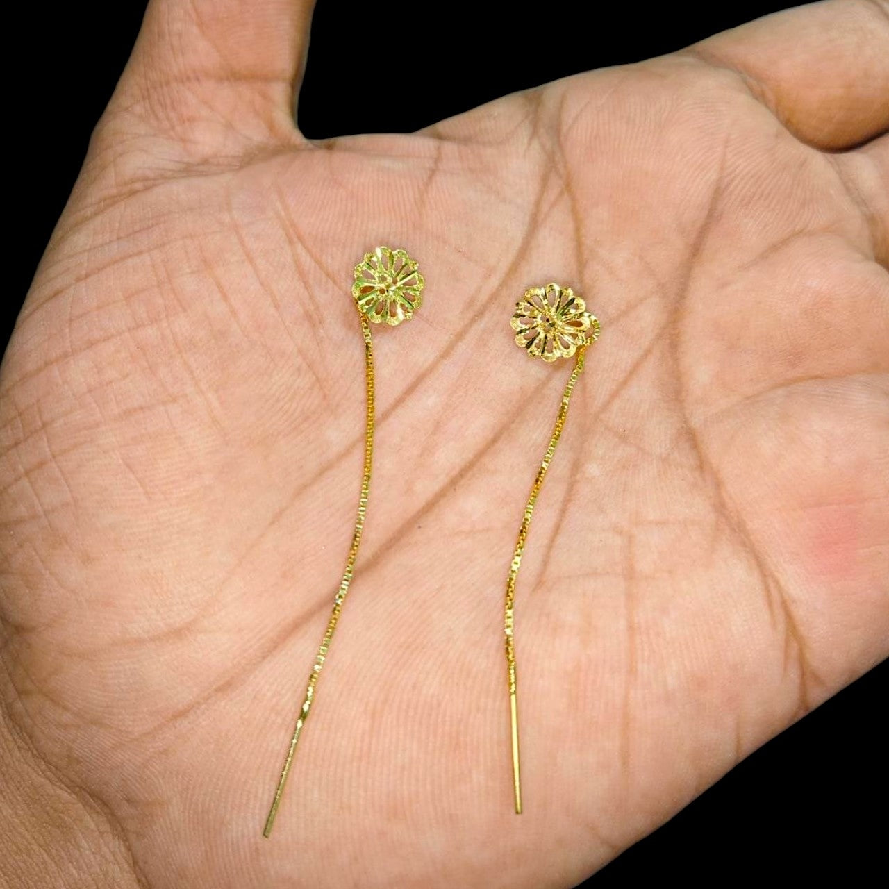 GOLD SUIDHAGA- (WGT: 0.650 GM APPROX) BIS CERTIFIED HUID HALLMARK 9KT GOLD SUIDHAGA EARRINGS (1 PAIR) FOR WOMEN.
