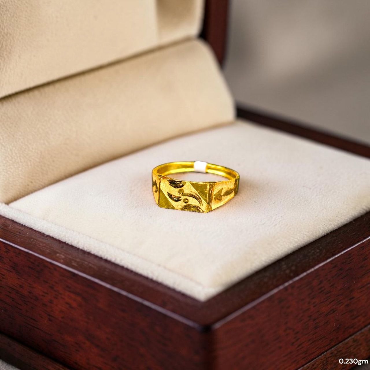 BABY JEWELLERY- TRJ WGT: 0.230 GM APPROX 375 9KT HUID HALLMARK GOLD BABY FINGER RING 1 PIECE FOR RICE CEREMONY & BIRTHDAY.(2GTG3V)