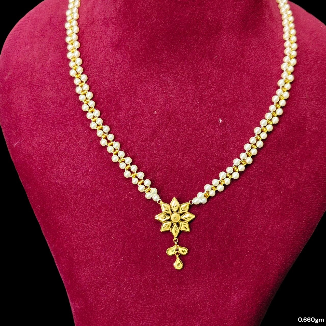 GMP9K- WGT: 0.660 GM APPROX CERTIFIED BIS HUID HALLMARK 375 9KT GOLD MOTI PENDANT 1 PIECE FOR WOMEN.