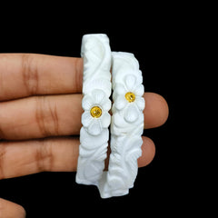 GSB9K- (TLJ1K9)-(7TUDYX) (SIZE:26) (WGT: 0.350 GM APPROX) BIS CERTIFIED HUID HALLMARK 375 9KT GOLD SAKHA BADHANO 1 PAIR FOR WOMEN NOT FOR REGULAR USE.