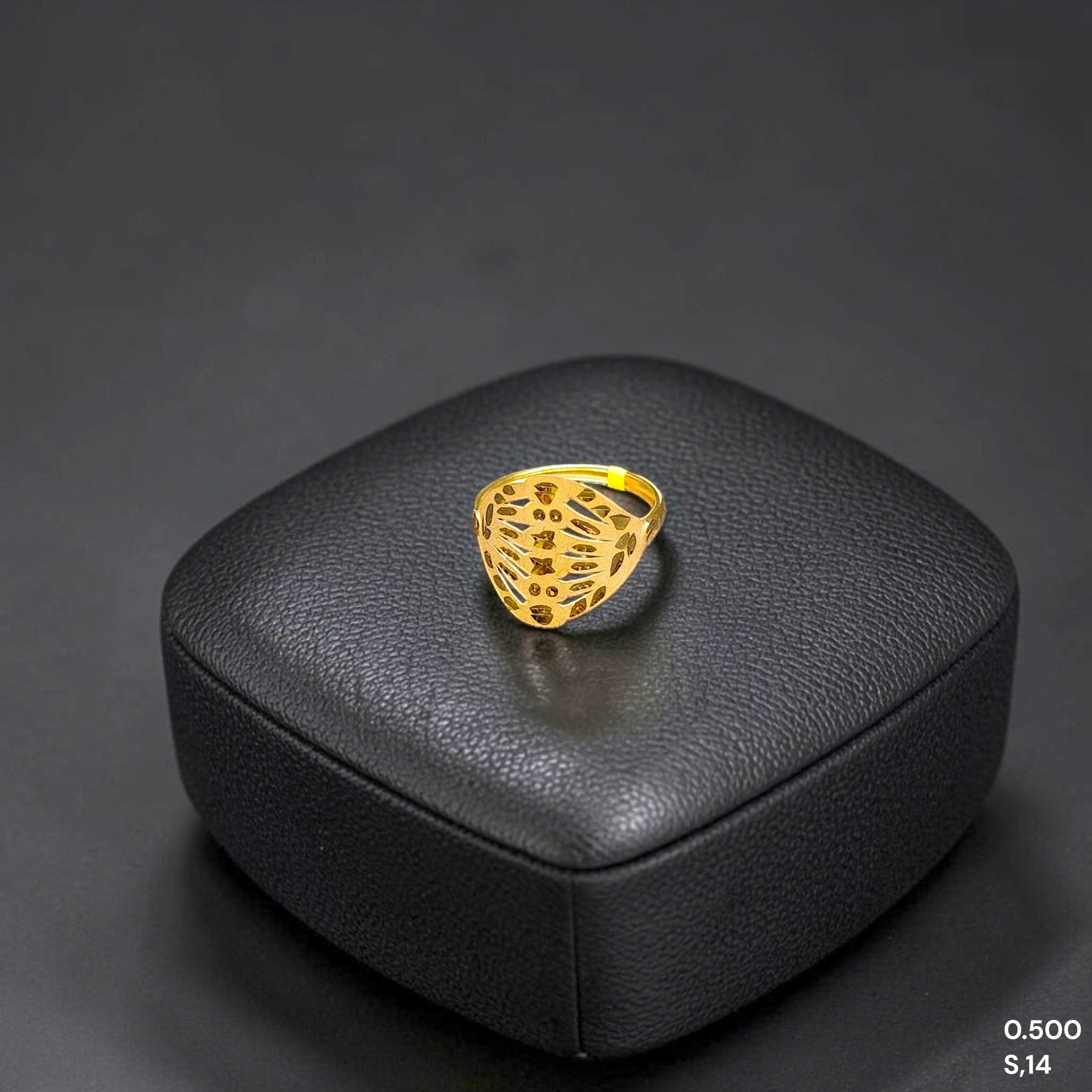 LADIES RING- (SIZE: 14) WGT: 0.500 GM APPROX BIS CERTIFIED HUID HALLMARK 9KT GOLD FINGER RING FOR WOMEN 1 PIECE. (TCGS8W)