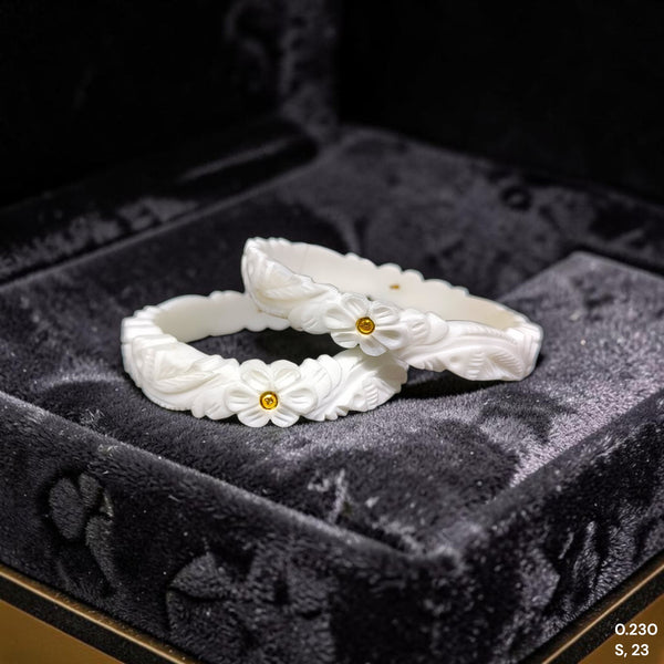 GSB9K- (EUCUBE)-(VHK6PZ) (SIZE:23) (WGT: 0.230 GM APPROX) BIS CERTIFIED HUID HALLMARK 375 9KT GOLD SAKHA BADHANO 1 PAIR FOR WOMEN NOT FOR REGULAR USE.