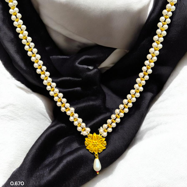 GOLD PENDANT- (GMP22) WGT: 0.670 GM APPROX CERTIFIED BIS HUID HALLMARK 916 22KT GOLD MOTI PENDANT 1 PIECE FOR WOMEN.