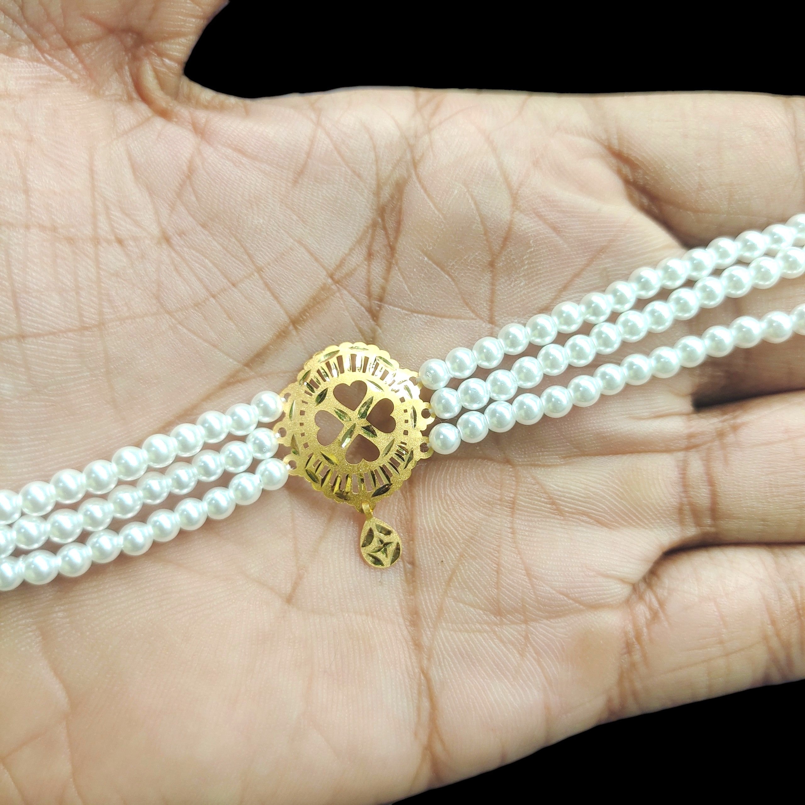 GMC22K- CERTIFIED BIS HUID HALLMARK 916 22KT GOLD MOTI CHOKER 1 PIECE (WGT: 0.440 GM) WITH ADJUSTABLE TASSEL FOR GIFT IN MARRIAGE.