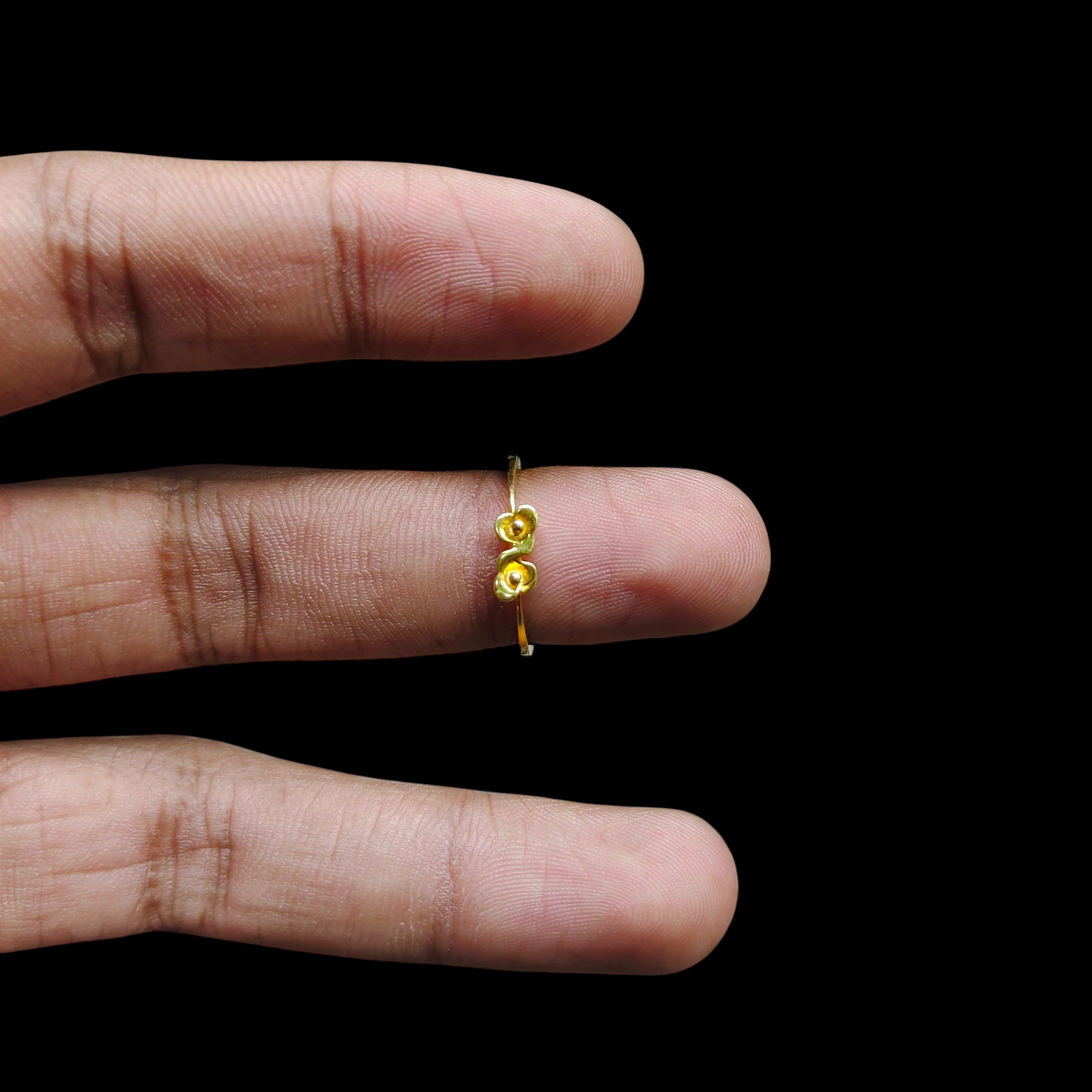 LADIES RING- (SIZE: 10) WGT: 1.050 GM APPROX 14KT HALLMARK GOLD RING FOR WOMEN 1 PIECE.