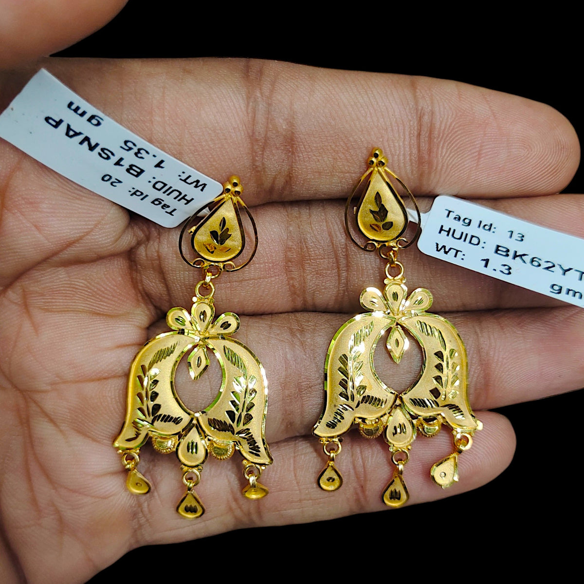 GOLD EARRINGS- (WGT: 2.650 GM APPROX) BIS CERTIFIED HUID HALLMARK 9KT GOLD EARRINGS 1 PAIR FOR WOMEN (BEST FOR GIFT IN MARRIAGE). (BK62YT)-(B1SNAP)