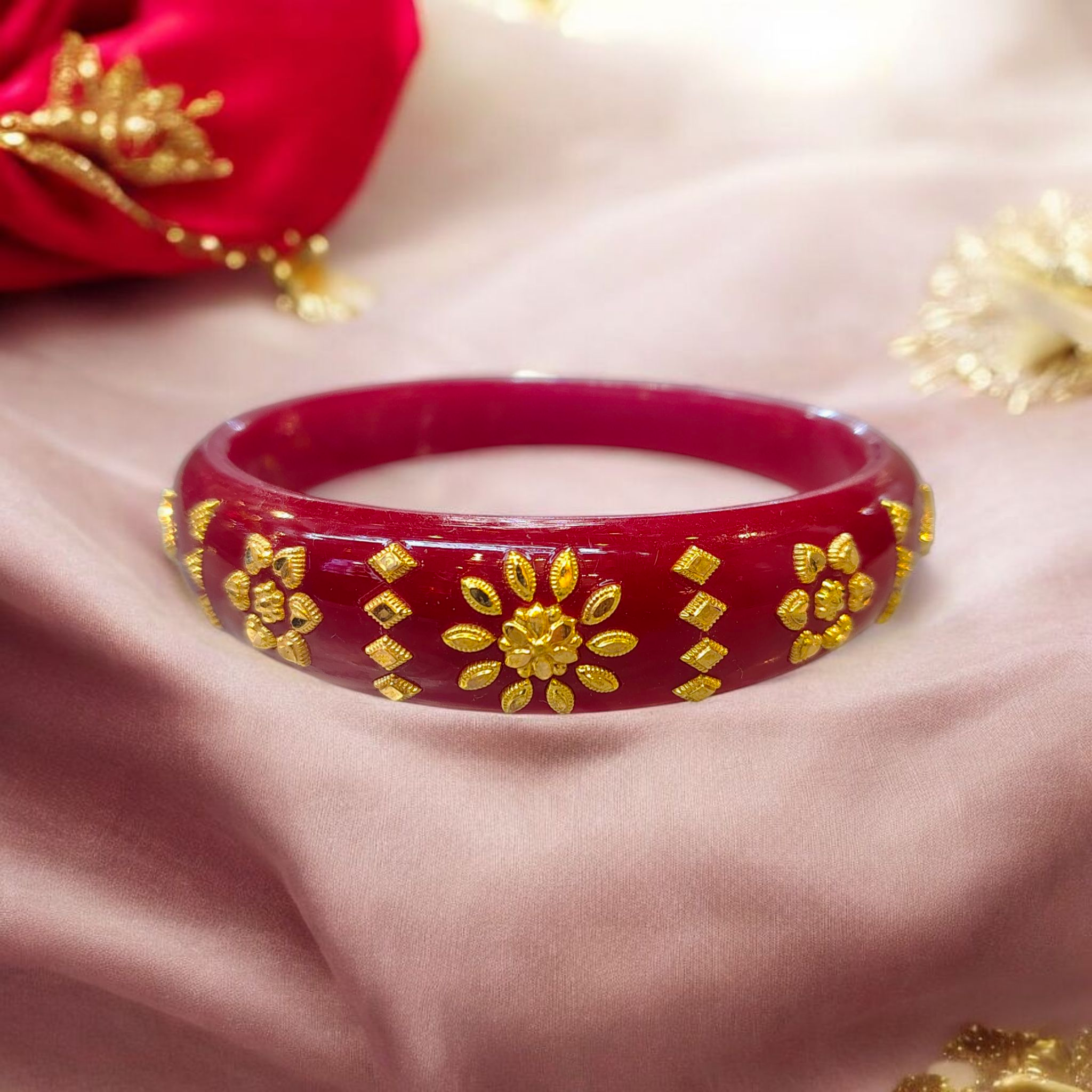 (GBP50) RAJLAXMI (MTO) ELEGANCE DESIGN RED COLOUR (50 TONCH) KDM GOLD BRACELET POLA 1 PIECE FOR MARRIED WOMEN (REGULAR USE) APPROX WGT: 0.400 GM SOLD ON MRP BY MAHALAXMI.