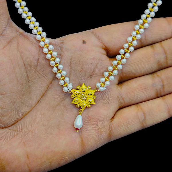 GOLD PENDANT- (GMP22) WGT: 0.680 GM APPROX CERTIFIED BIS HUID HALLMARK 916 22KT GOLD MOTI PENDANT 1 PIECE FOR WOMEN.