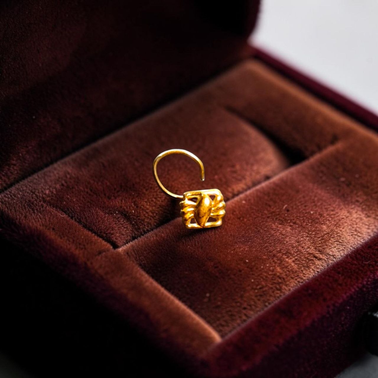GOLD NOSEPIN- BIS CERTIFIED HUID HALLMARK 375 9KT GOLD NOSEPIN 1 PIECE FOR WOMEN (FOR REGULAR USE). SOLD ON MRP.