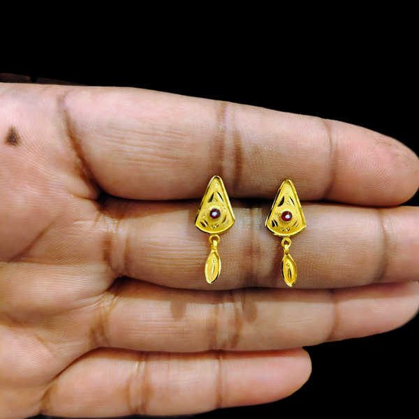 (GSE22) BIS CERTIFIED WGT: 0.750 GM APPROX HUID HALLMARK 916 22KT GOLD TOPS 1 PAIR FOR WOMEN.