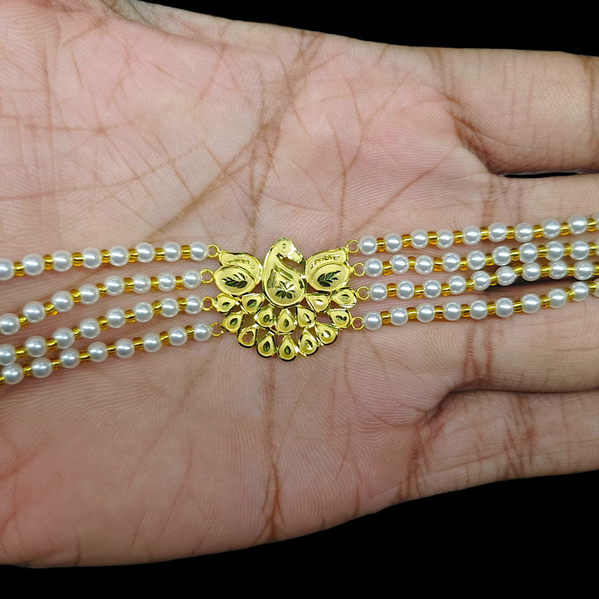 GMC9K- (LETHDB)-(WGT: 0.740 GM APPROX) BIS CERTIFIED HUID HALLMARK 375 9KT GOLD MOTI CHOKER 1 PIECE WITH ADJUSTABLE TASSEL FOR GIFT IN MARRIAGE.