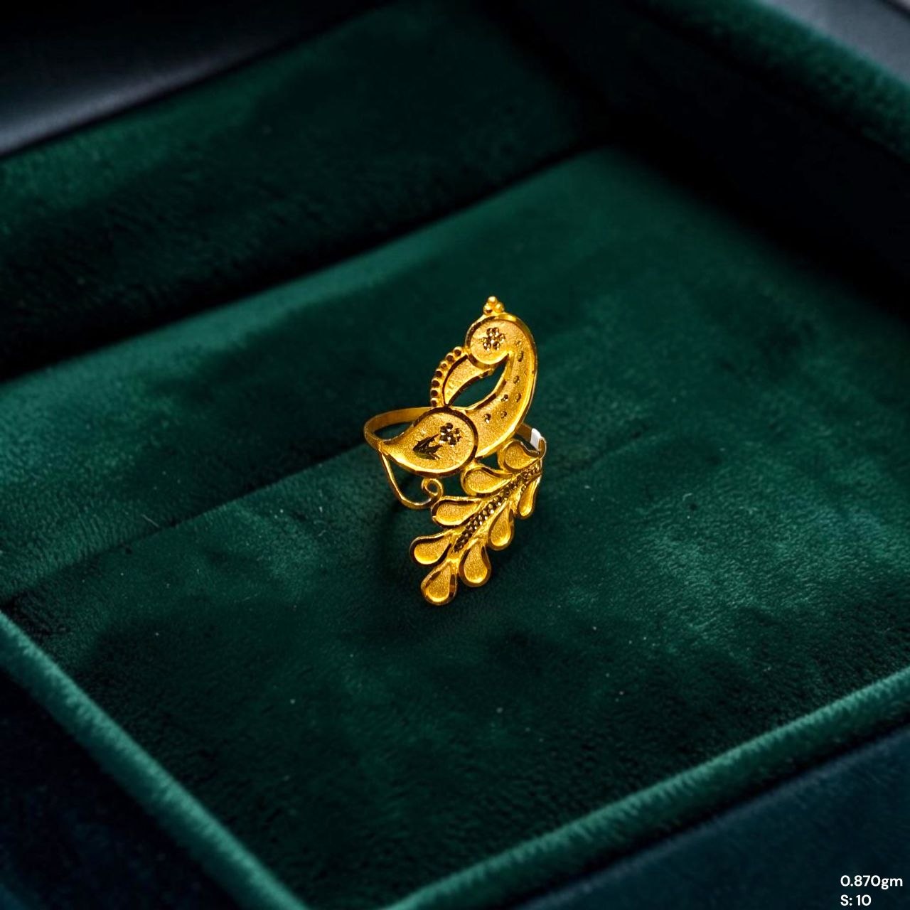 LADIES RING- (SIZE: 10) WGT: 0.870 GM APPROX BIS CERTIFIED HUID HALLMARK 9KT GOLD FINGER RING FOR WOMEN 1 PIECE
