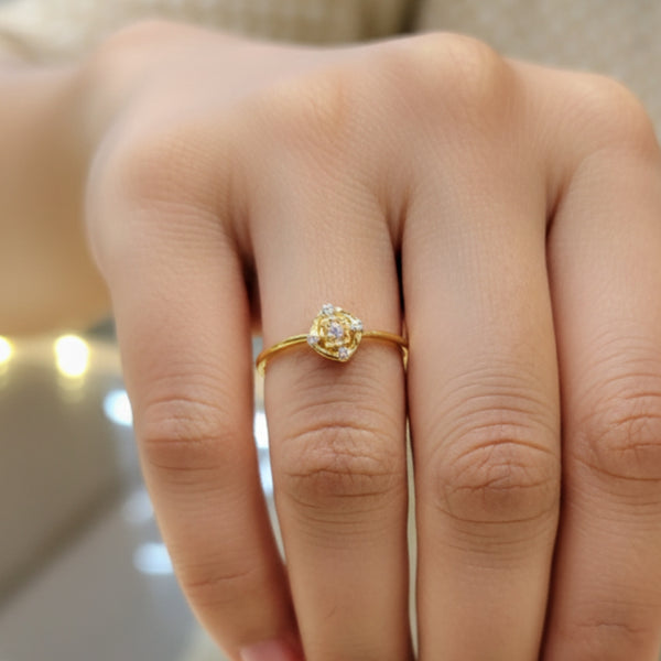 LADIES RING- RAJLAXMI DIAMOND JEWELLERY (SIZE:11) - WGT: 0.620 GM - NATURAL DIAMOND (0.02 CENT) HUID HALLMARK 18KT DIAMOND FINGER RING FOR WOMEN WITH CERTIFICATE OF AUTHENTICITY BY ZORBA (DESIGN NO: LRAP1744).