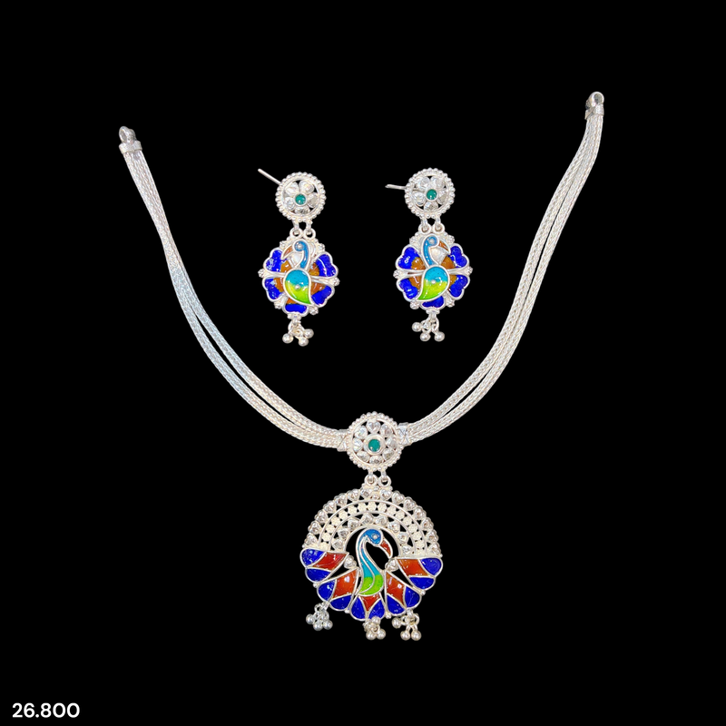 SILVER NECKLACE- CERTIFIED HALLMARK 925 SILVER NECKLACE 1 PIECE WITH EARRINGS APPROX WGT: 26.800 GM FOR BEAUTIFUL WOMEN.