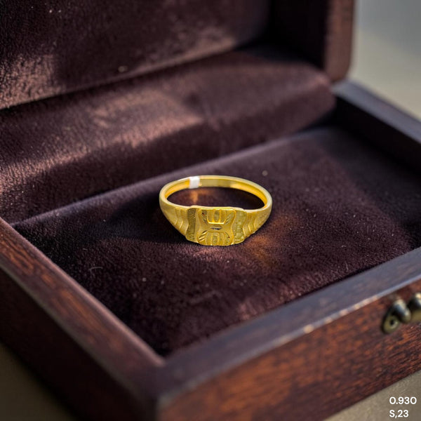 GENTS RING- TRJ (SIZE:23) WGT: 0.930 GM APPROX BIS CERTIFIED HUID HALLMARK 375 9KT GOLD FINGER RING FOR MEN 1 PIECE.(AJKQMH)