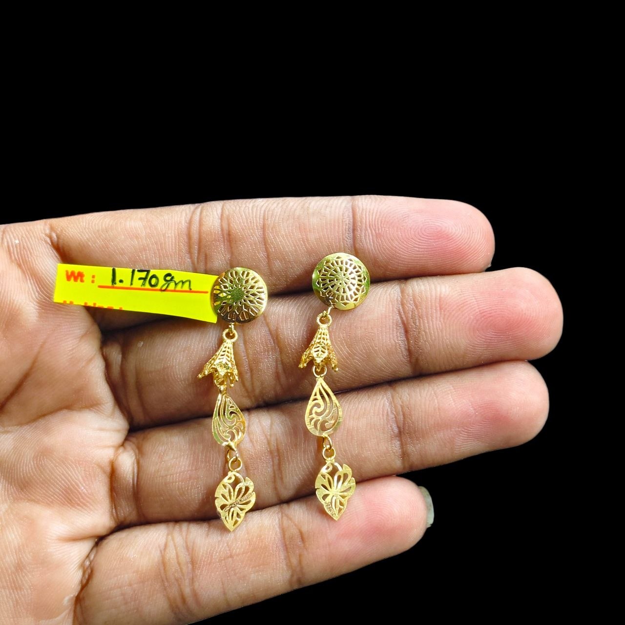 GOLD EARRINGS- WGT: 1.170 GM APPROX BIS CERTIFIED HUID HALLMARK 9KT GOLD EARRINGS 1 PAIR FOR WOMEN (BEST FOR GIFT IN MARRIAGE).