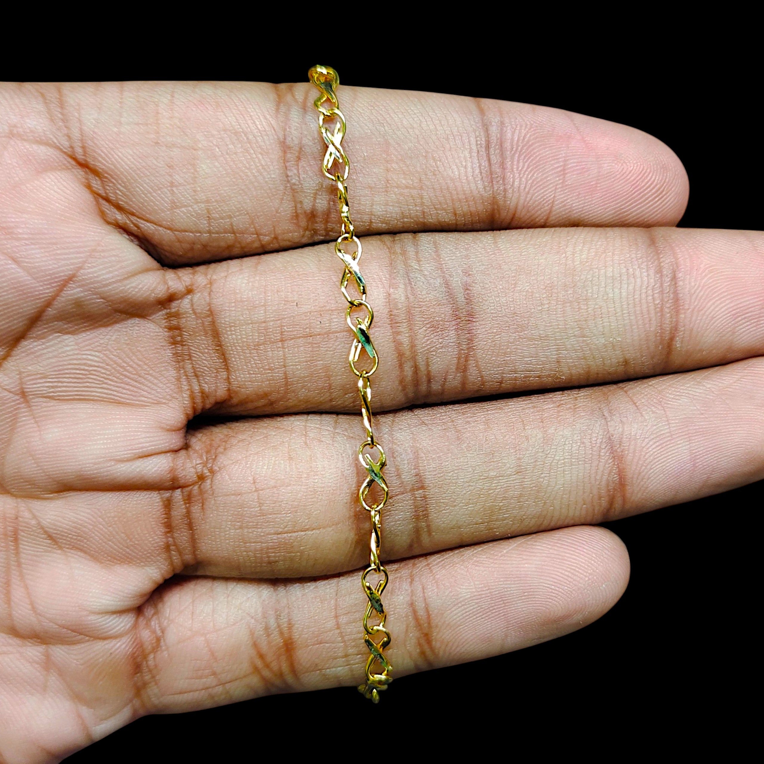 GOLD CHAIN- (WGT: 4.400 GM APPROX) BIS CERTIFIED HUID HALLMARK 9KT GOLD CHAIN (18 INCH) 1 PIECE FOR UNISEX.