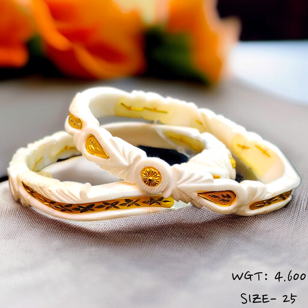 TRJ (SIZE: 25) WGT: 4.600 GM APPROX HUID HALLMARK 22KT GOLD SAKHA BANGLES 1 PAIR DESIGN FOR REGULAR USE.