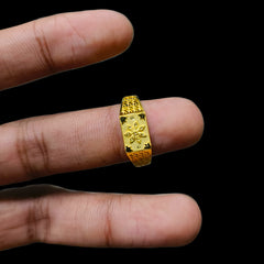GENTS RING- (1M7QM1) TRJ (SIZE:25) (WGT: 1.540 GM APPROX) BIS CERTIFIED HUID HALLMARK 375 9KT GOLD FINGER RING FOR MEN 1 PIECE.